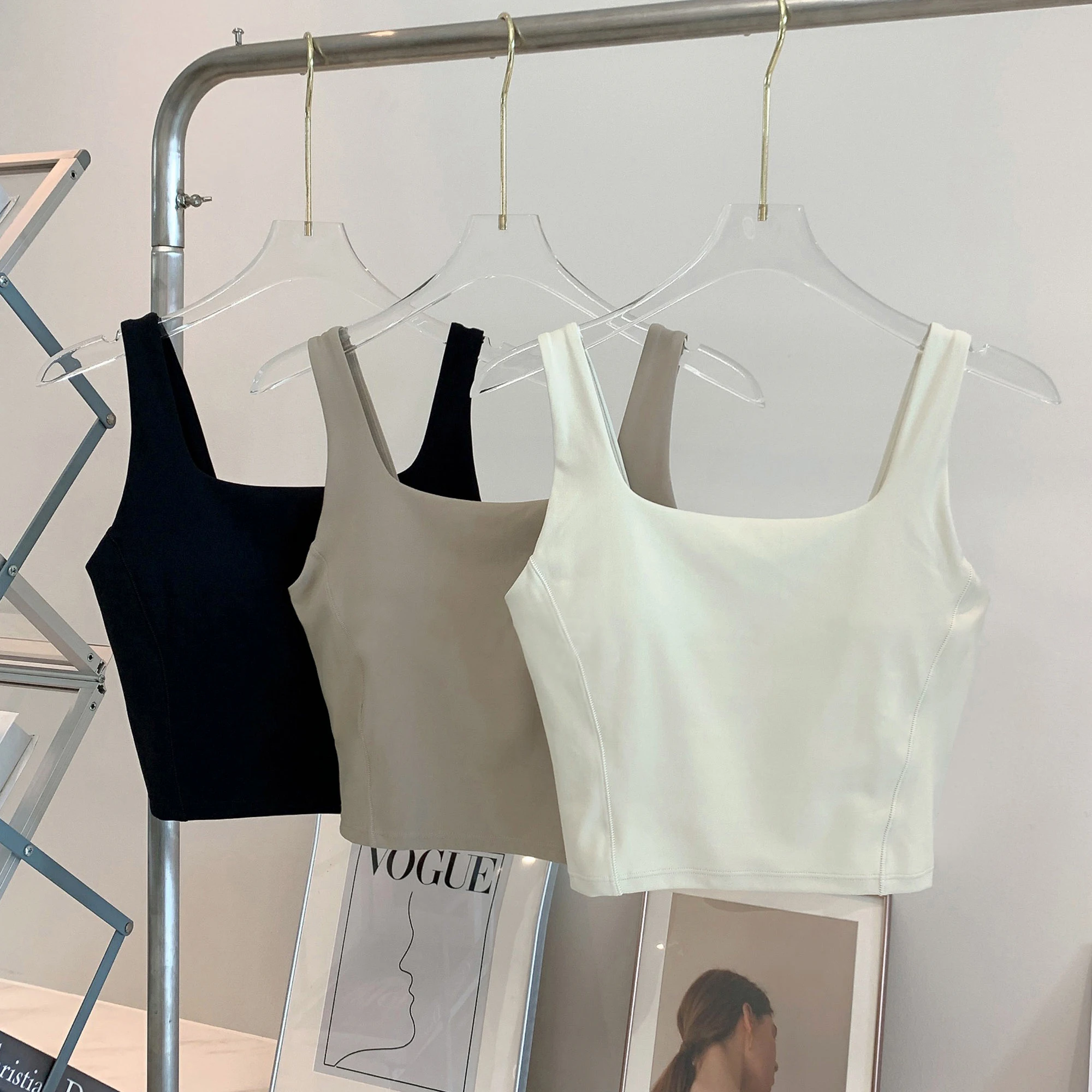 High Elastic Women's Yoga Bra  - огляд і ціна Crop Top Crochet